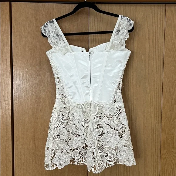 Dreamgirl Satin and Venice Lace Corset Size 34 - Picture 9 of 10